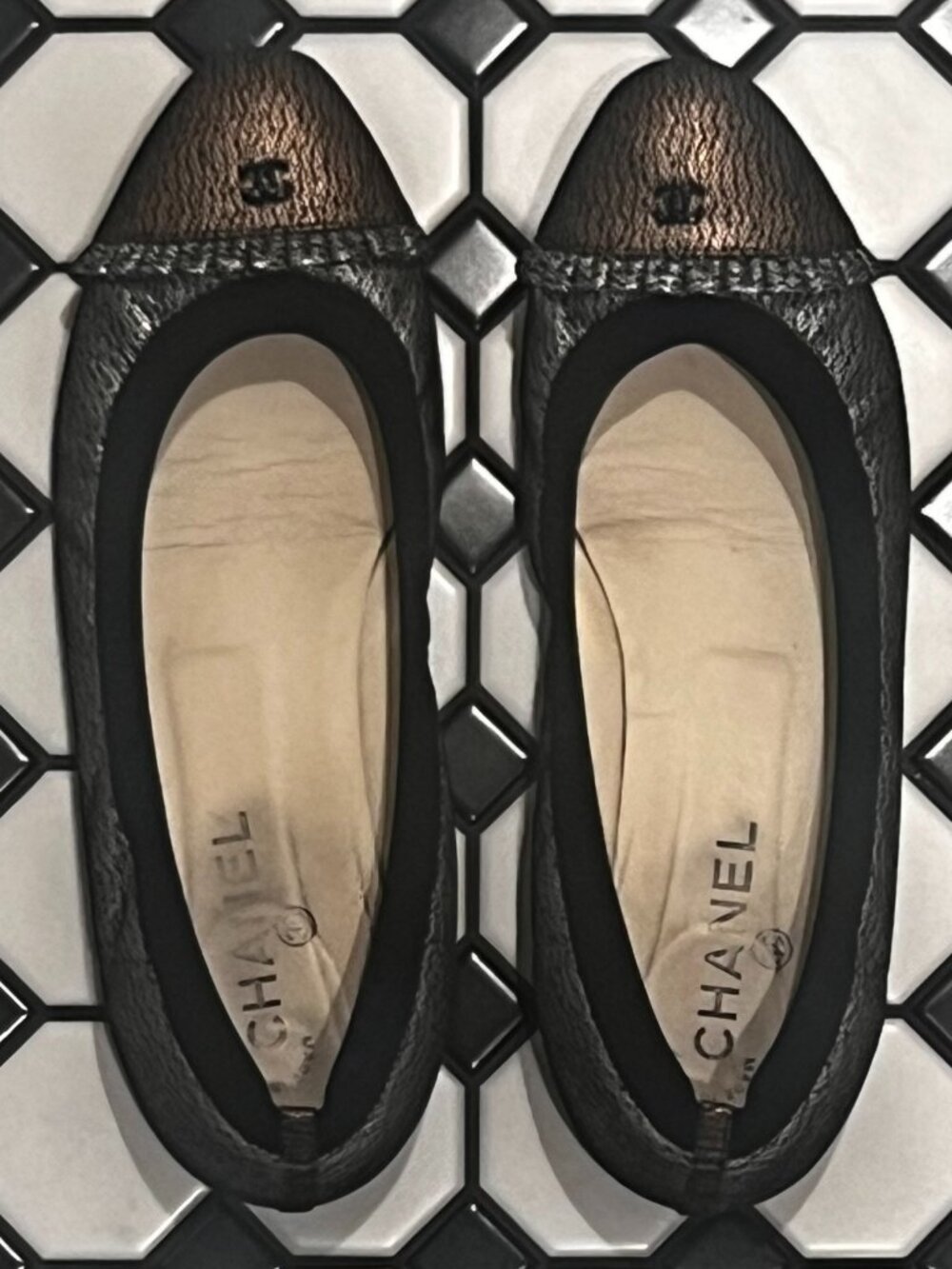 Chanel metallic woven/mesh cap-toe ballet flats size 40
